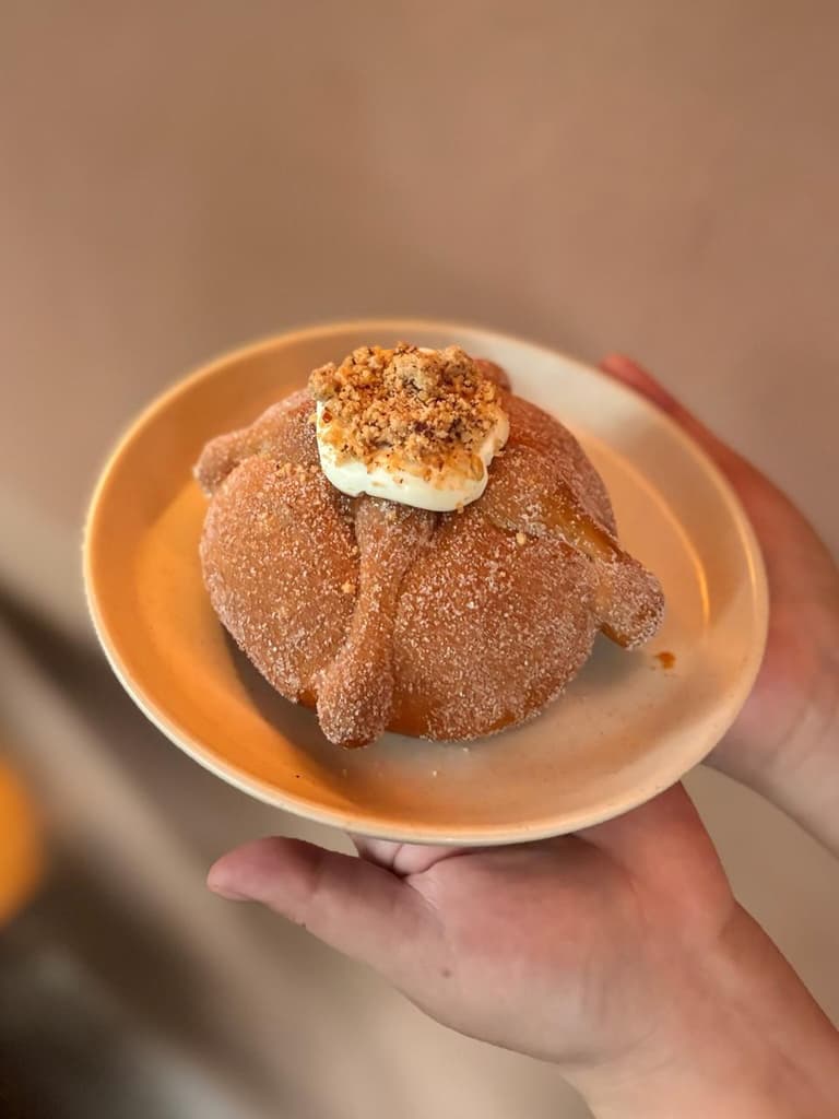 Pan de guayaba y mascarpone
