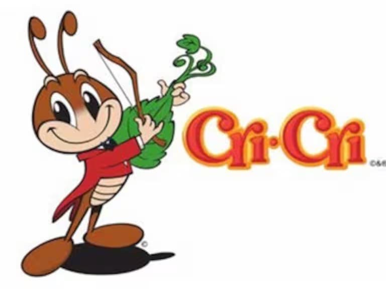 Escenario en el Castillo de Chapultepec listo para concierto tributo a Cri-Cri. 