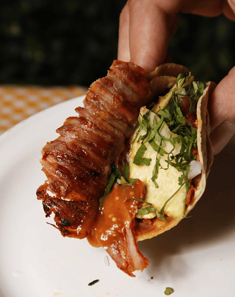 Tacos cerca del Estadio Banorte