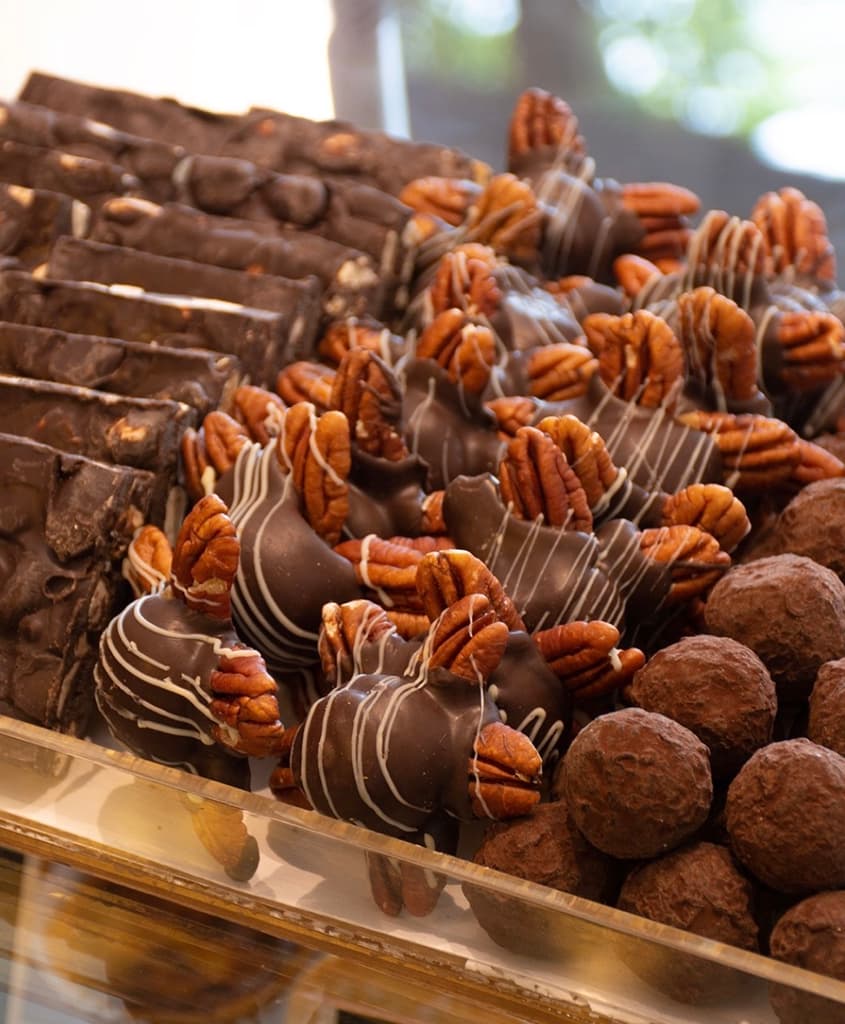 Postres hechos con chocolate.