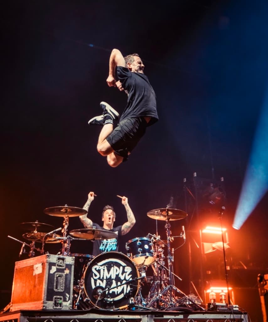 Simple Plan cumple 25 años y celebran con documental | Entrevista con Chuck Comeau | Foto: Prime Video 