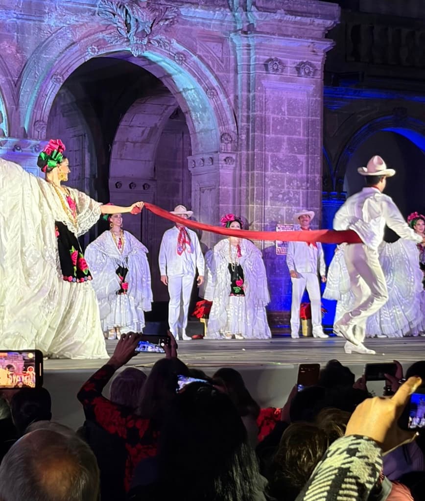 El Ballet Folklórico de México celebra la Navidad en el Castillo de Chapultepec | Foto: Liz Basaldúa 