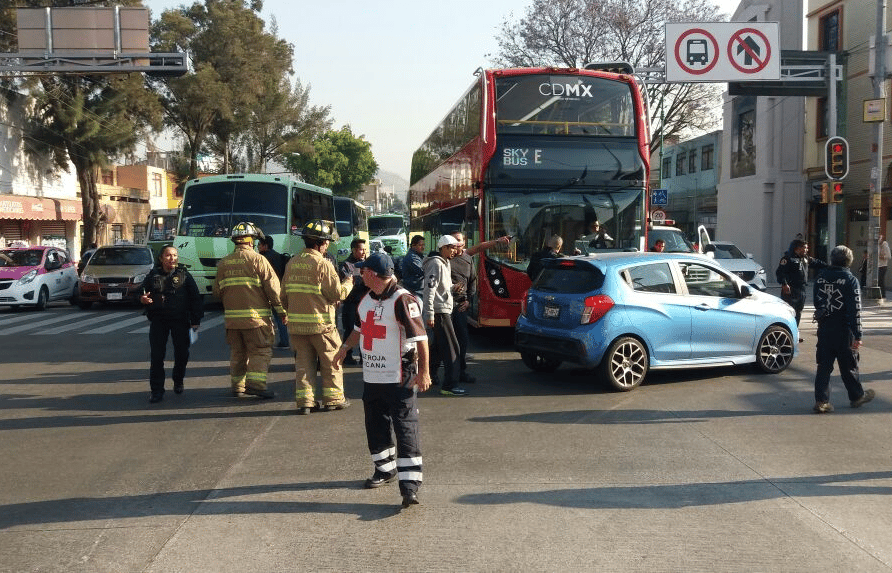 choque en la línea 7 del metrobús