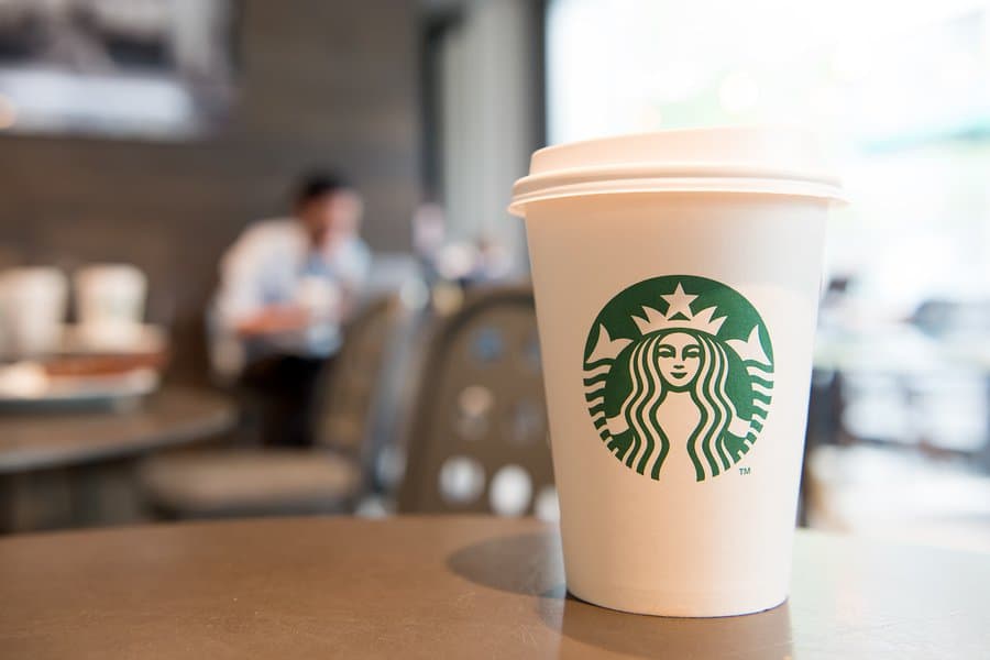 Starbucks regalará vasos ecofriendly