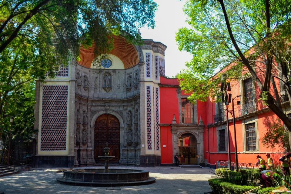 Noche de Museos en el Franz Mayer con disfraces literarios y 2x1

