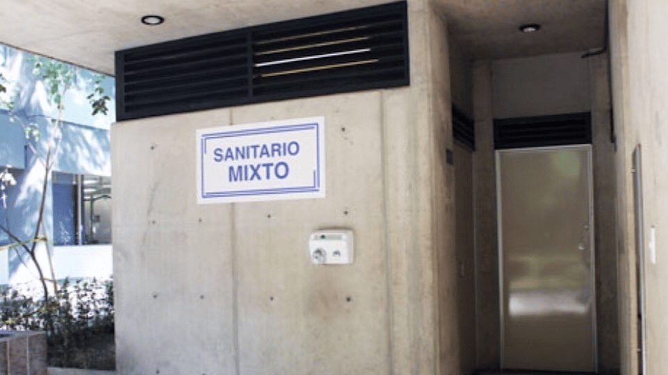 sanitario mixto en la fes iztacala
