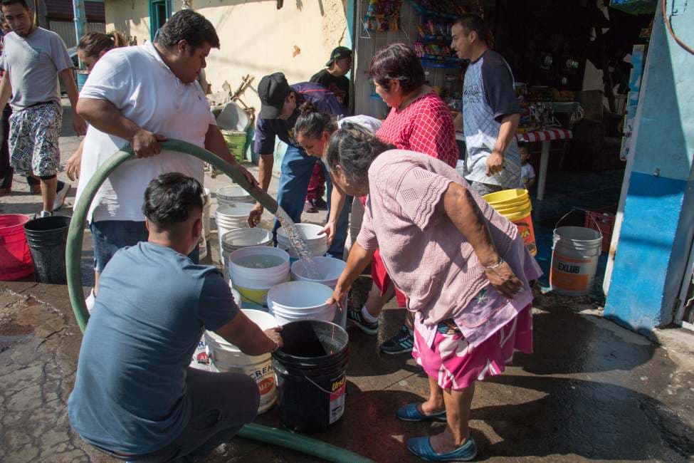 abasto de agua en Iztapalapa