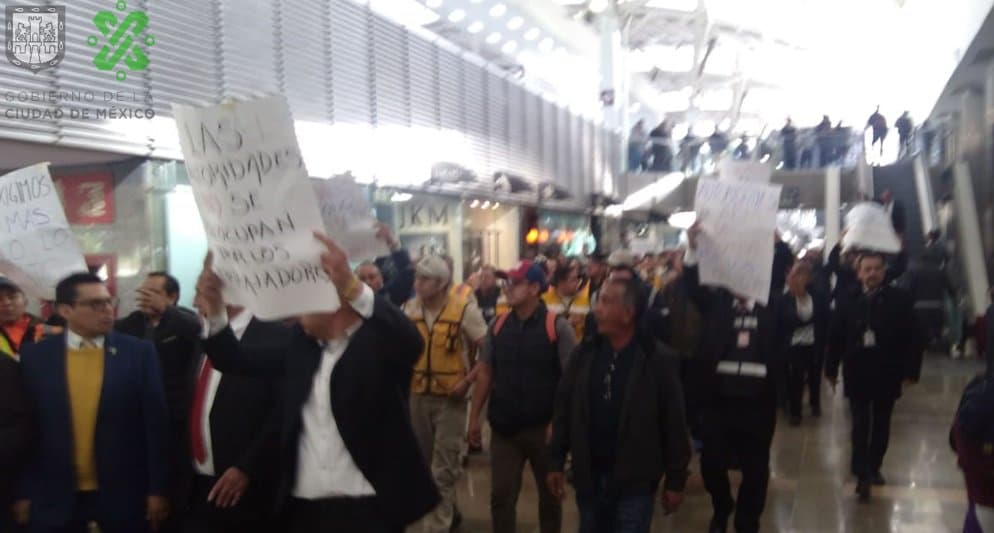 protesta en el aeropuerto